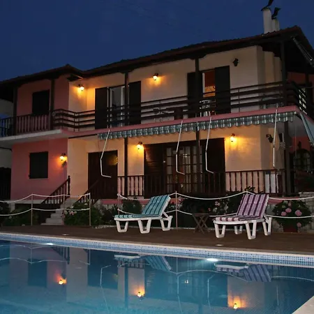 Dimitra Villa *